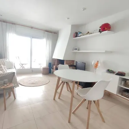 2 Minutes Walking To The Parking Included Apartment